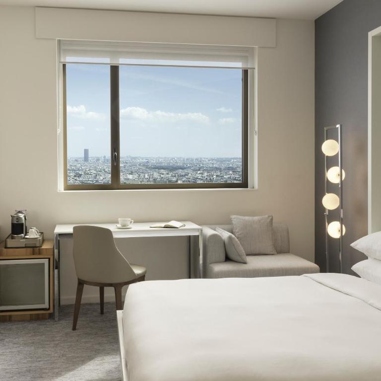 Hyatt Regency Paris Etoile - King Suite - 7