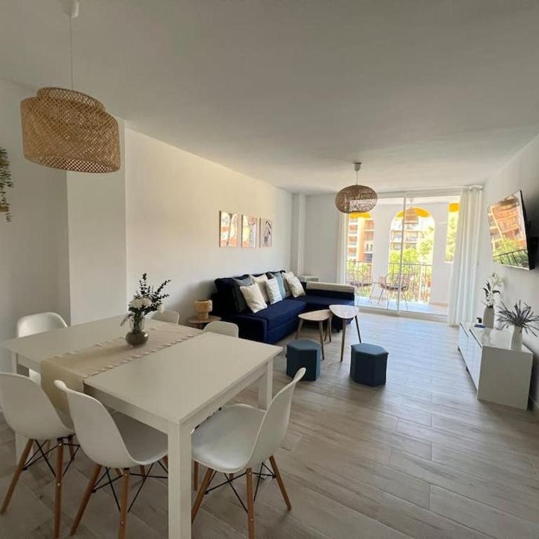 Elegante y luminoso apartamento de playa - Two-Bedroom Apartment - 23