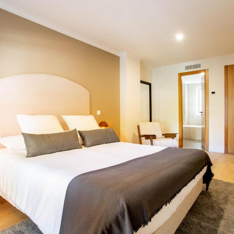 Bernabeu Exclusive en Madrid - Three-Bedroom Apartment with Balcony - 8