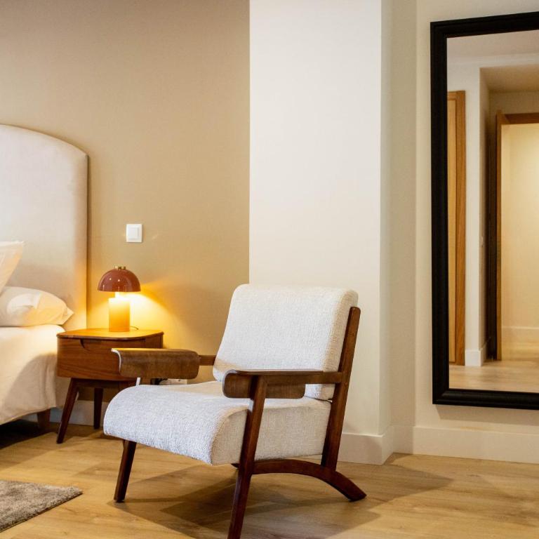 Bernabeu Exclusive en Madrid - Three-Bedroom Apartment with Balcony - 9