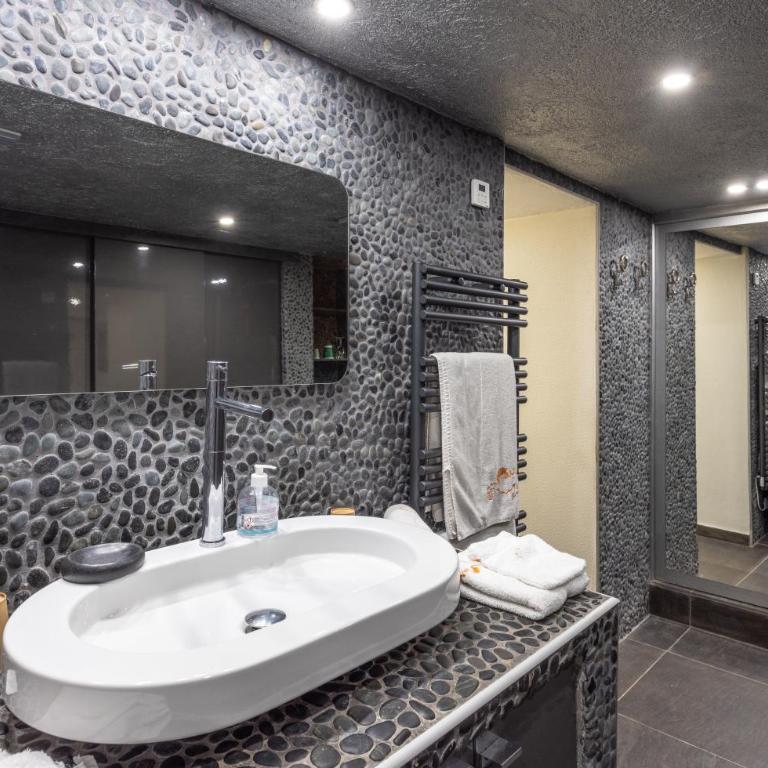 Villa Hippocampe - Chambre Double Économie avec Vue sur le Jardin - 4