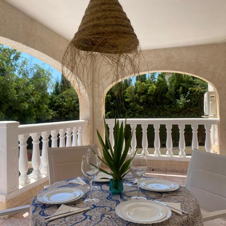 Agradable Villa con piscina y vistas al mar - Villa with Private Pool - 7