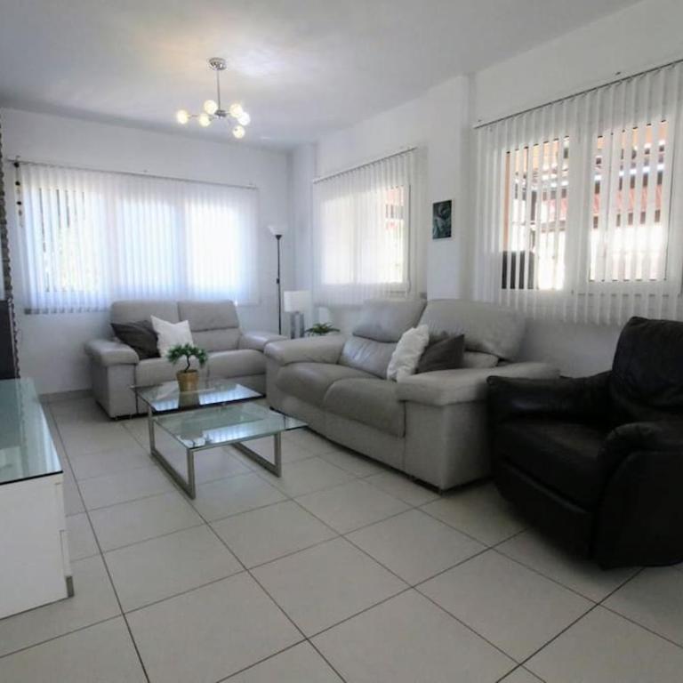 TESS Villa Andalusian Sun - Six-Bedroom House - 5