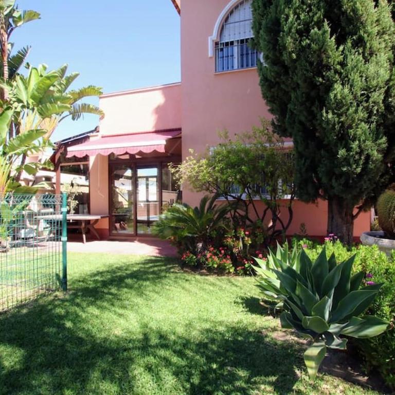 TESS Villa Andalusian Sun - Six-Bedroom House - 38
