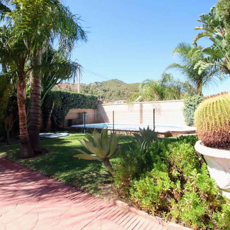 TESS Villa Andalusian Sun - Six-Bedroom House - 37