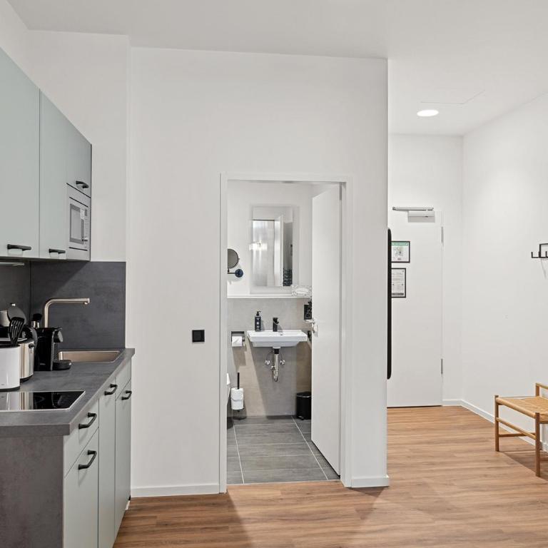 Limehome Memmingen Maximilians - Suite mit Balkon - 11