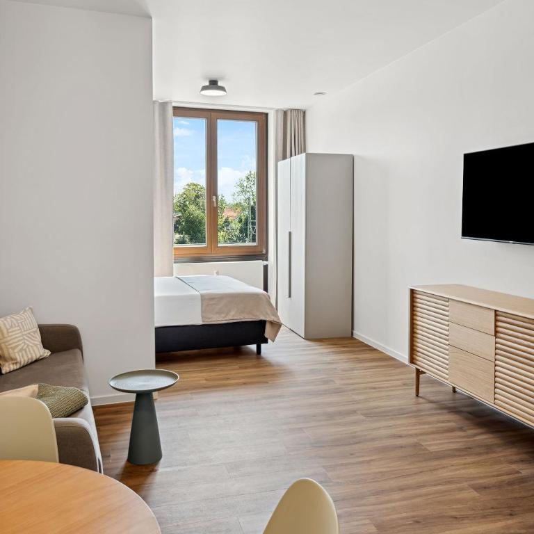 Limehome Memmingen Maximilians - Suite mit Schlafsofa - 15
