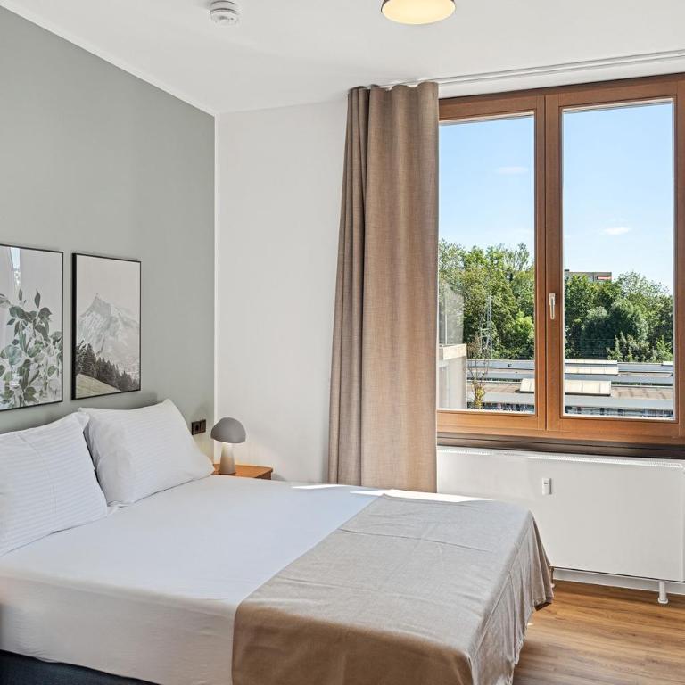Limehome Memmingen Maximilians - Suite mit Schlafsofa - 4