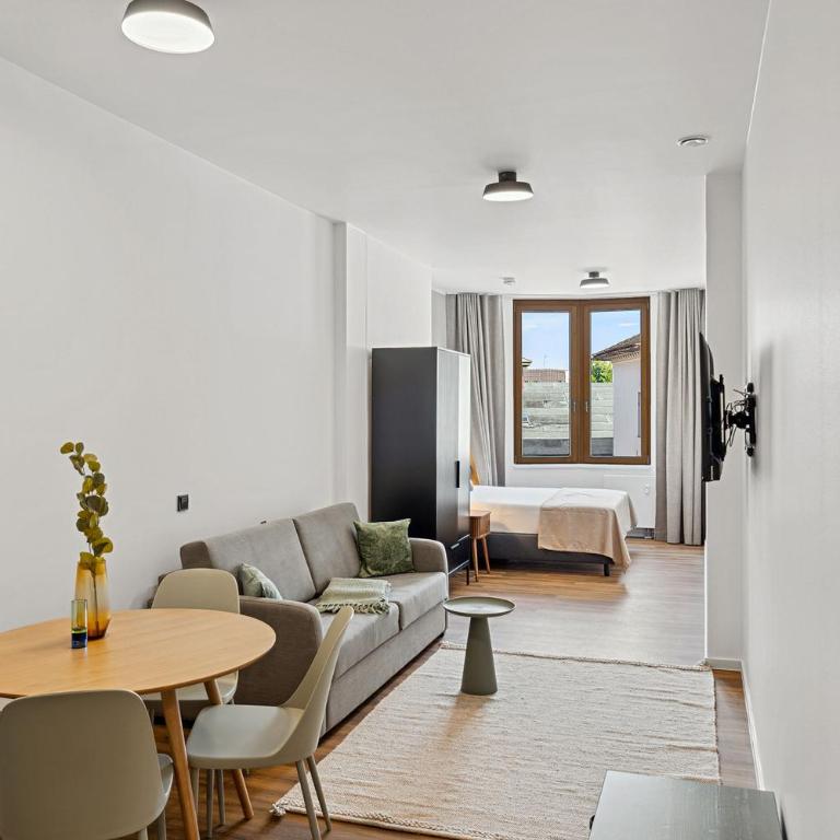 Limehome Memmingen Maximilians - Comfort Suite mit Schlafsofa - 13