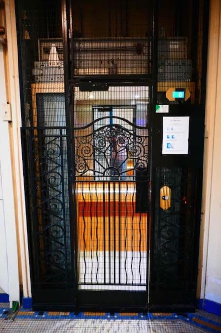 Charmant studio parisien au cœur du 15e arrondissement - Appartement 1 Chambre - 15