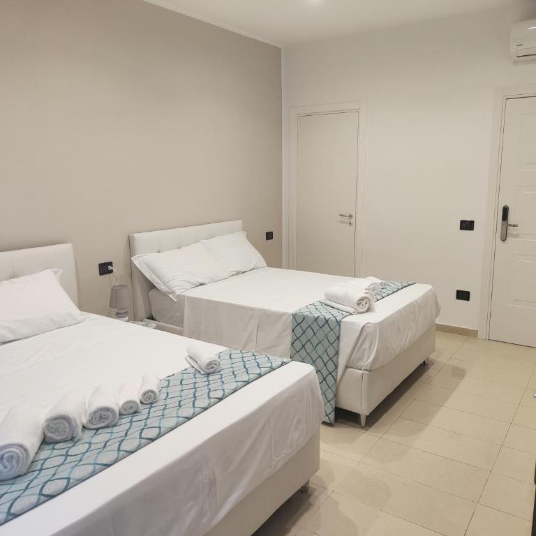 Sweet Rooms San Francesco - Camera Quadrupla con Bagno Privato - 5