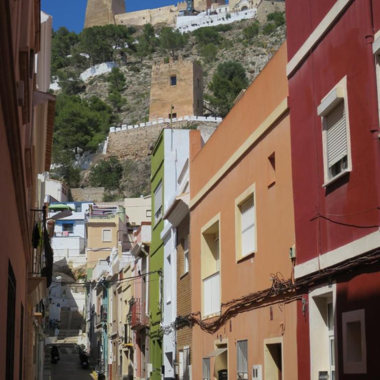 Casa al Castillo - charming & authentic townhouse - terrace with stunning castle views - Vacation Home - 48
