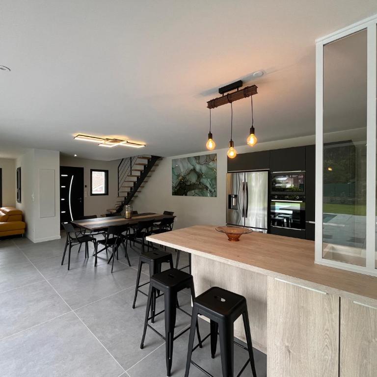 Villas-des-oyats - Arena - 8 personnes climatisée piscine chauffée - Haus mit 4 Schlafzimmern - 6