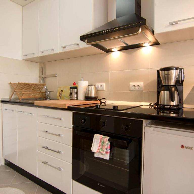 Perla, family apartment with parking - Apartman sa 1 Spavaćom Sobom - 9