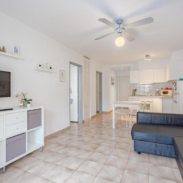 2 bed apart with pool view Castle Harbour C202 - Apartamento de 2 dormitorios - 5