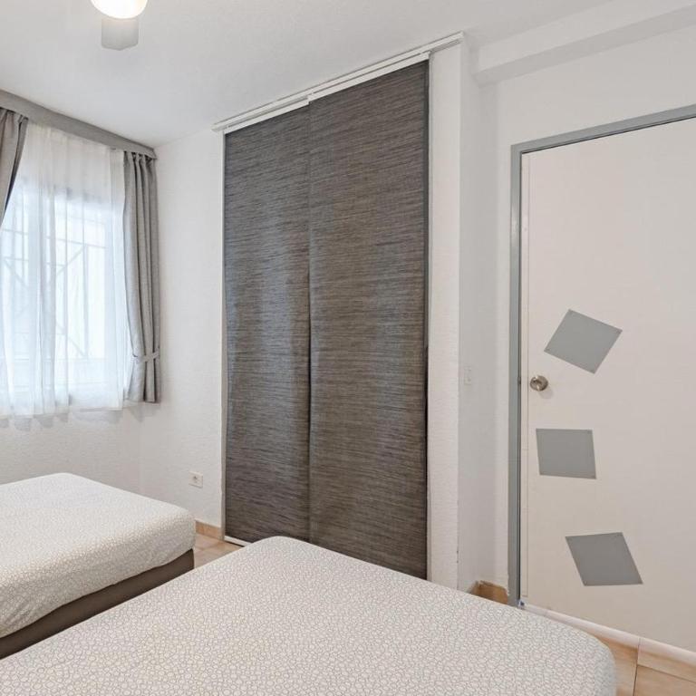 2 bed apart with pool view Castle Harbour C202 - Apartamento de 2 dormitorios - 11