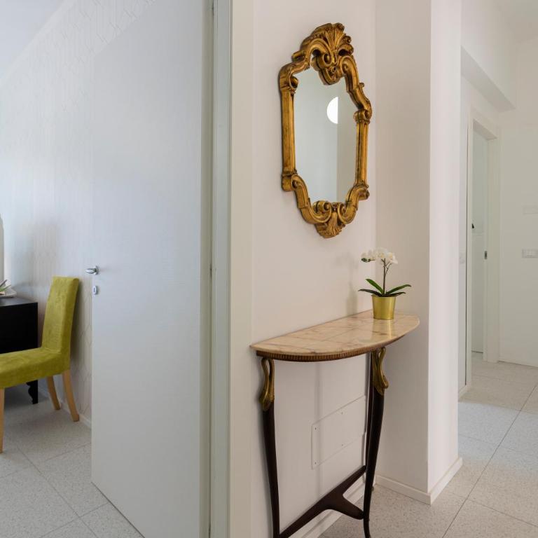 Carlotta Stylish Apartment Close Tiburtina Station - Appartamento con 2 Camere da Letto e Balcone - 13