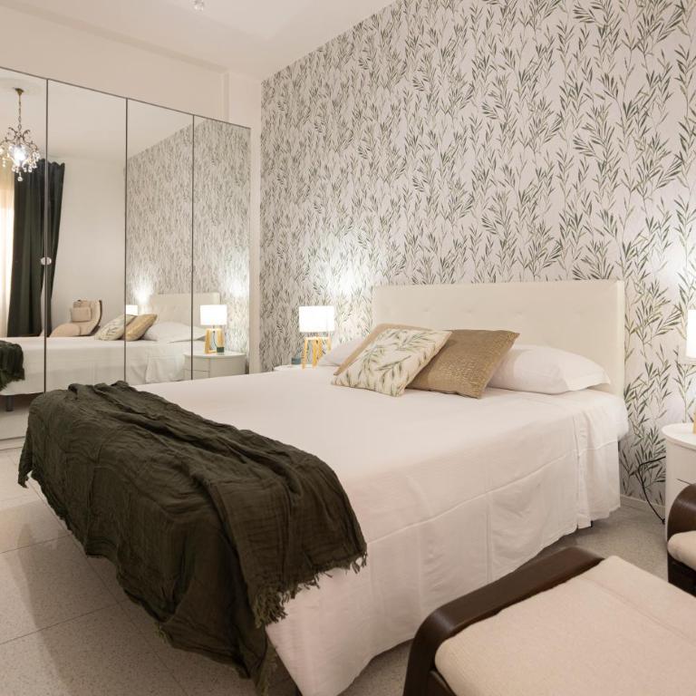 Carlotta Stylish Apartment Close Tiburtina Station - Appartamento con 2 Camere da Letto e Balcone - 1
