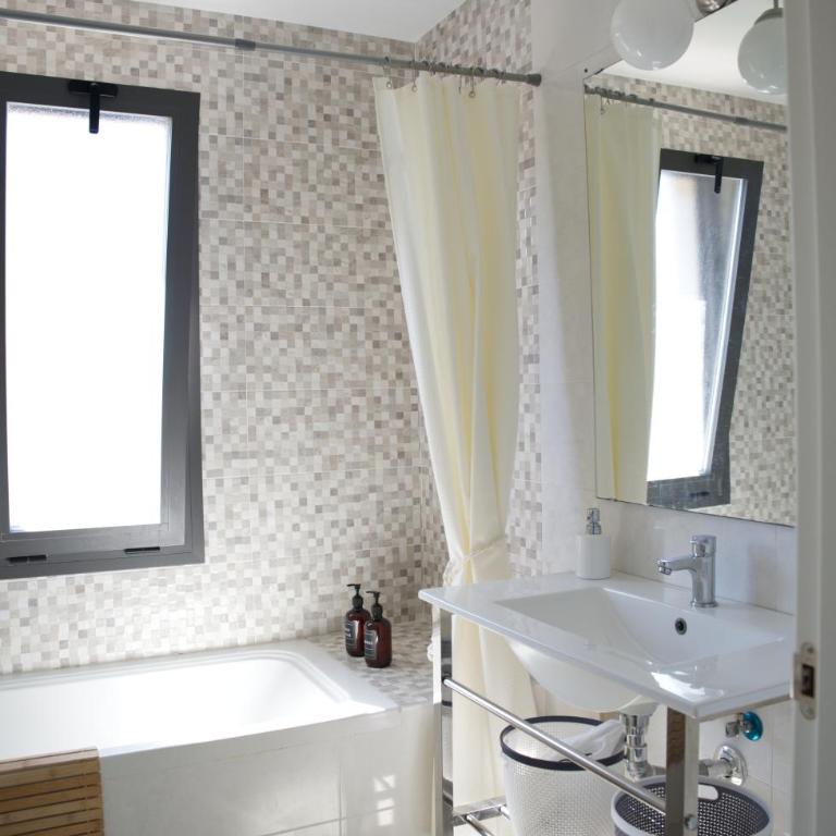 Playa Marinsa Torre del Mar - Two-Bedroom Apartment - 13