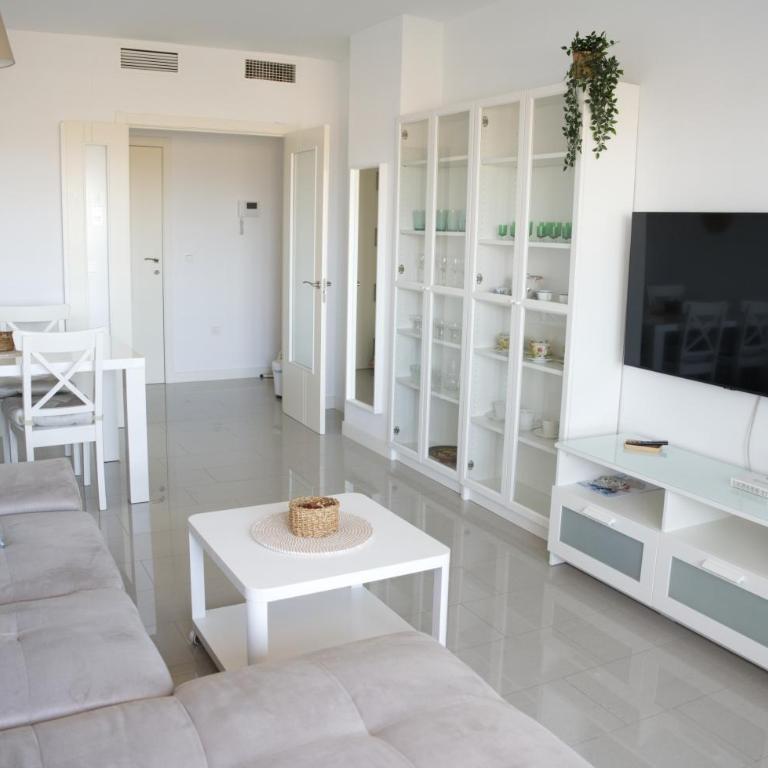 Playa Marinsa Torre del Mar - Two-Bedroom Apartment - 11