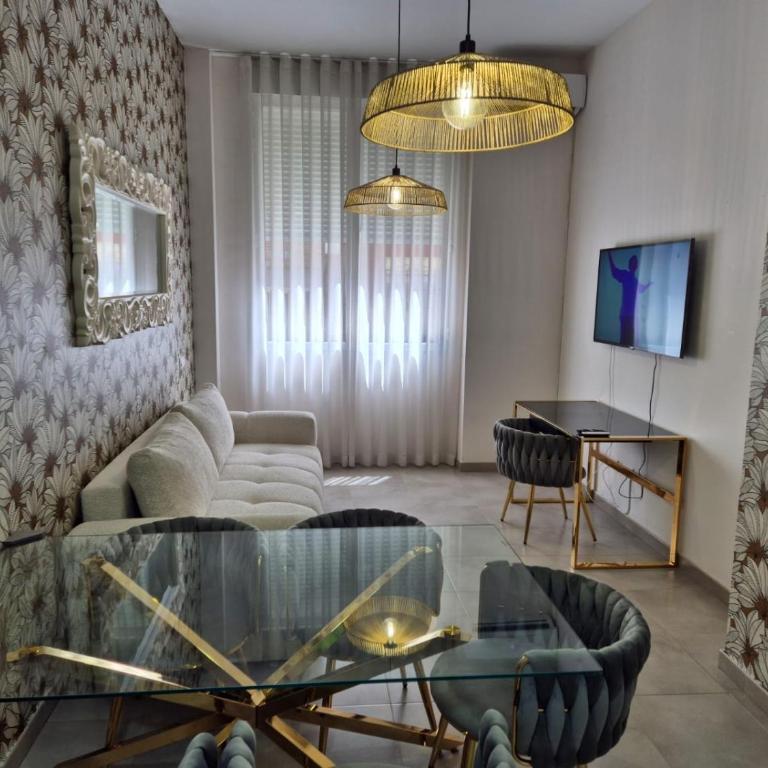 CENTRUM 4 - Three-Bedroom Apartment - 1