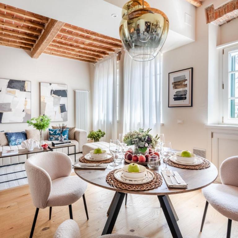 Letters from Lucca Contemporary 2 Bedrooms 2 Bathrooms Apartment - Two-Bedroom Apartment - 4