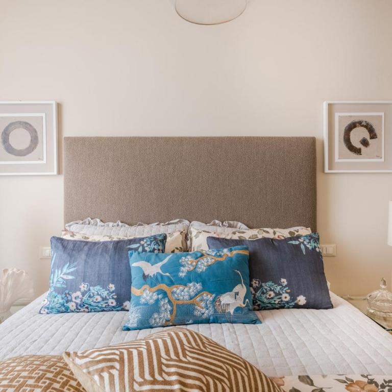 Letters from Lucca Contemporary 2 Bedrooms 2 Bathrooms Apartment - Two-Bedroom Apartment - 16