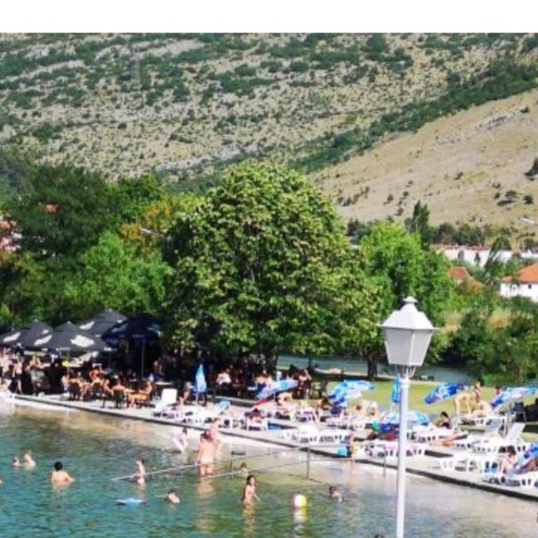 Apartman centar grada 1 - Apartman sa Pogledom na Bazen - 20