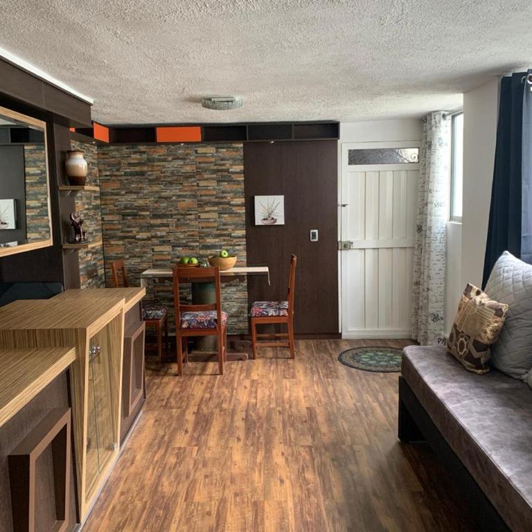 Apartamentos aledaños cerca a Estación Metro Estadio - Apartamento con 4 dormitorios - 17