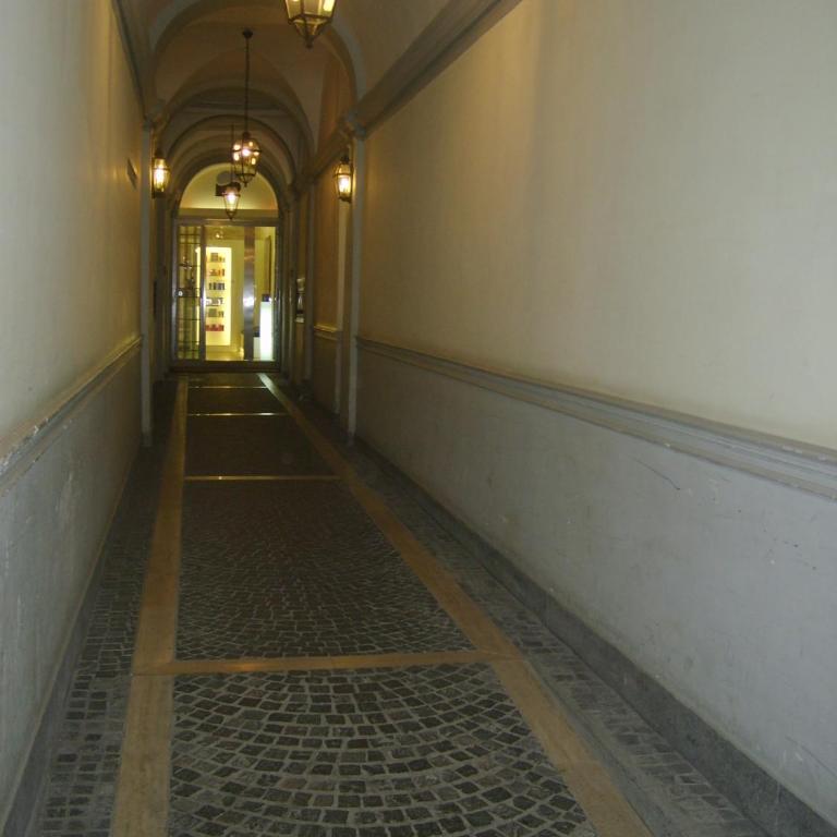 Suites Rome - Camera Deluxe - 3