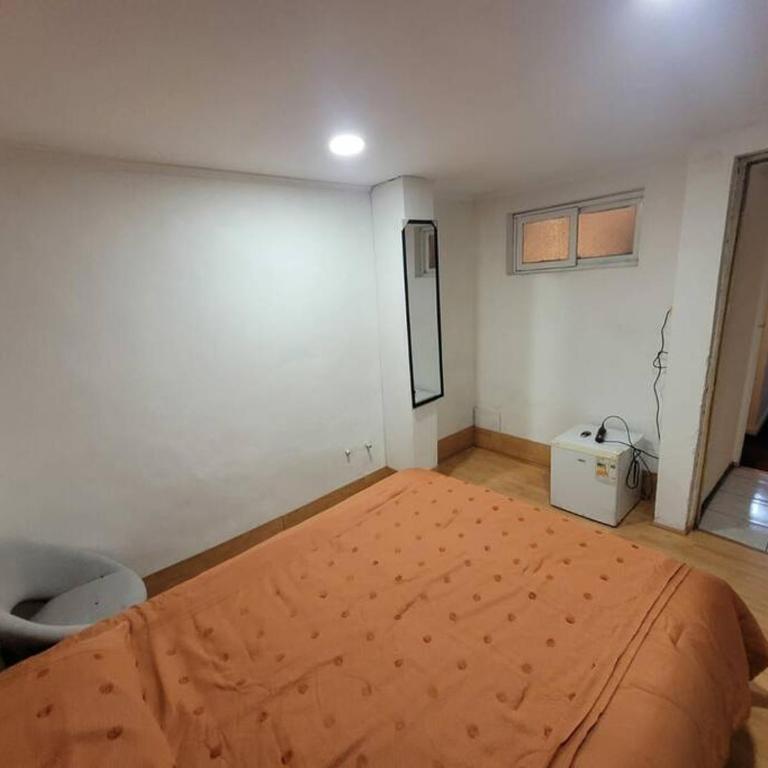 Casa a pasos de Estadio Nacional - Five-Bedroom House - 15