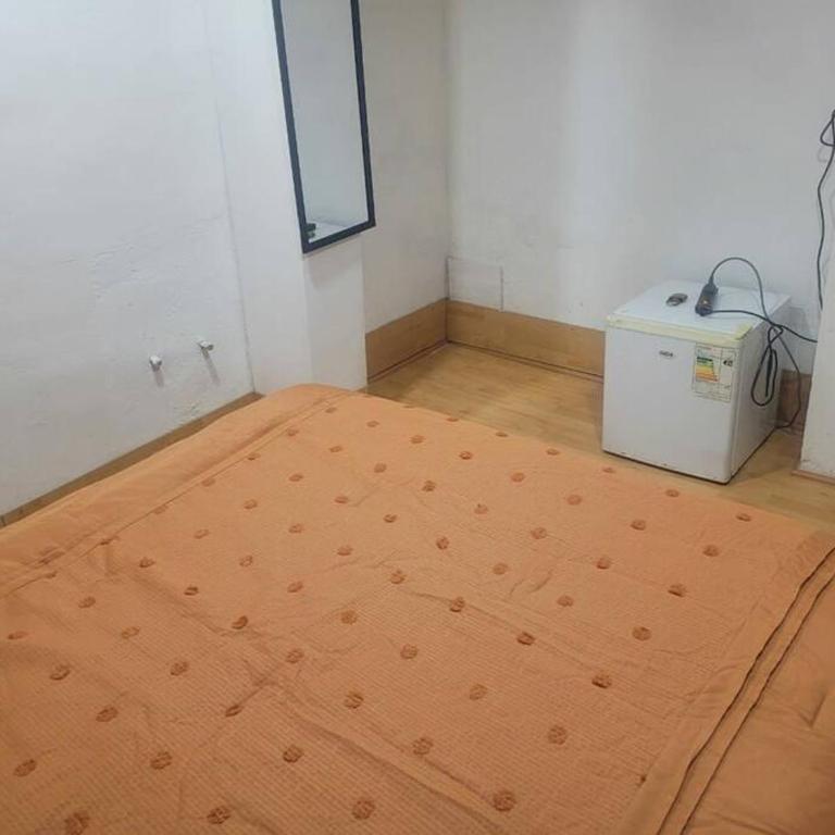Casa a pasos de Estadio Nacional - Five-Bedroom House - 24