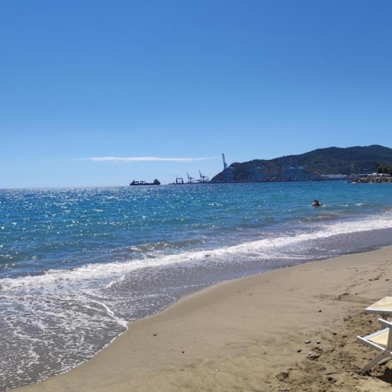 Appartamento vista mare - Appartamento con 2 Camere da Letto - 2