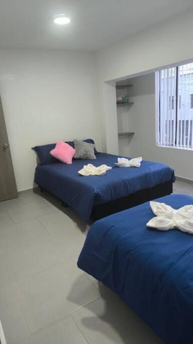 Apartamento 201 amplio Cerca Héroes - Apartamento de 2 dormitorios - 5