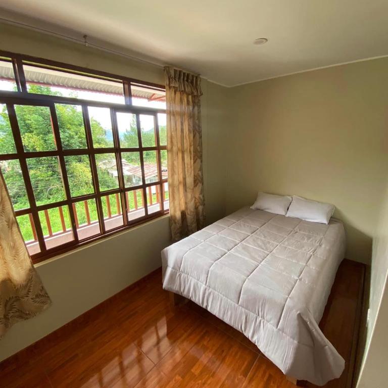 LagunaNegra Oxapampa - Queen Room - 4