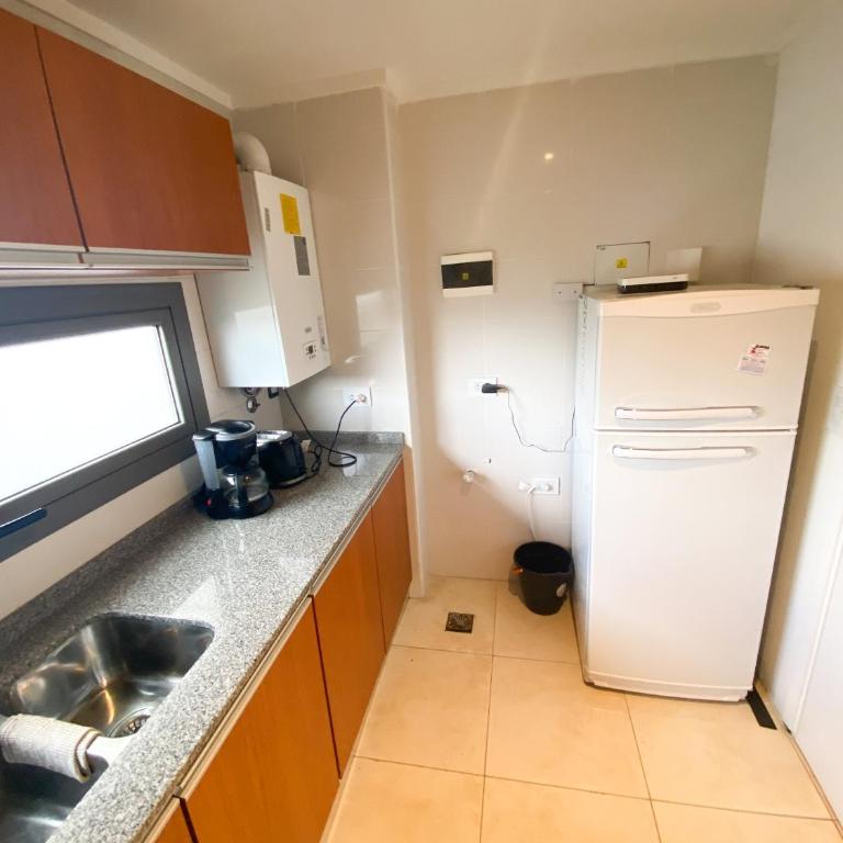 Check and Home - Moderno con Balcón a la Calle - Apartamento Estudio con cama grande - 11