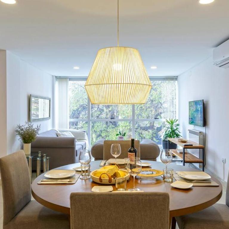 Luminoso y cómodo, excelente ubicación - Apartamento de 2 dormitorios - 1