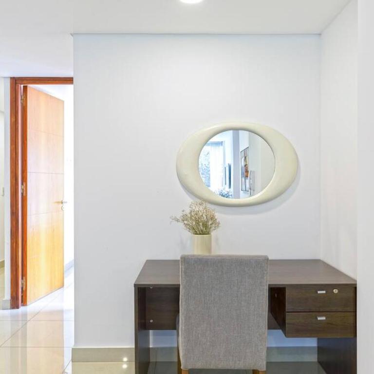 Luminoso y cómodo, excelente ubicación - Apartamento de 2 dormitorios - 27