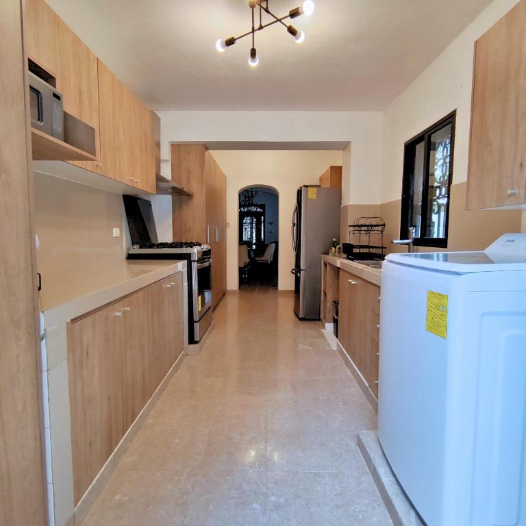 Colonial Villa in Merida Centro 4BR 3BA Private Pool Near Paseo de Montejo - Villa with Private Pool - 43