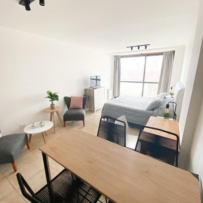 Check and Home - Moderno con Balcón a la Calle - Apartamento Estudio con cama grande - 3