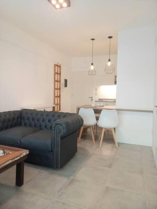 Excelente depto muy luminoso - Apartamento de 2 dormitorios - 3