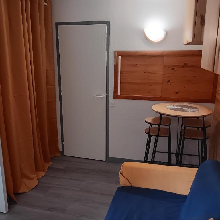 Appartement Valfrejus Les Melezets1 21m2 centre station - Apartamento de 1 dormitorio - 21