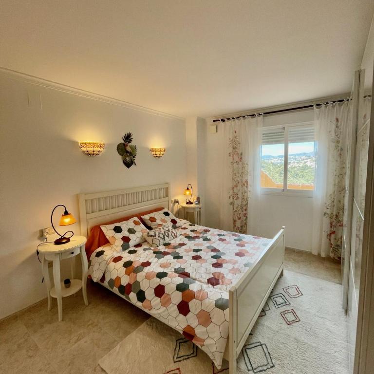Montecala 3-bedroom apartment with spectacular views and pools - Apartamento de 3 dormitorios con vistas a las montañas - 12