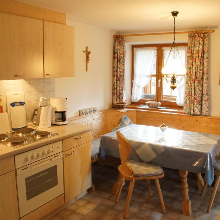 Ferienwohnung Milz - Apartment mit Dusche - 3