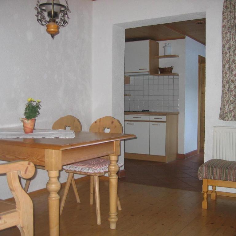 Ferienappartements Margreiter - Apartment mit 2 Schlafzimmern und Dusche - 2