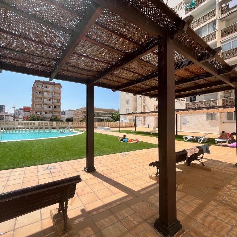 Apartamento 1ª Línea de Playa - Con Piscina y Parking - Apartamento de 2 dormitorios - 27