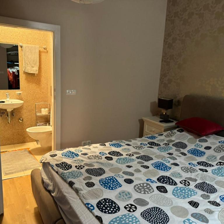 Heart of Sarajevo - One-Bedroom Apartment - 2