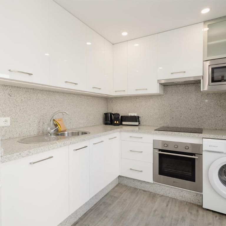 Townhouse, recently renovated and 200m from La Cala beach, in Mijas Costa - Apartamento de 3 dormitorios - 5