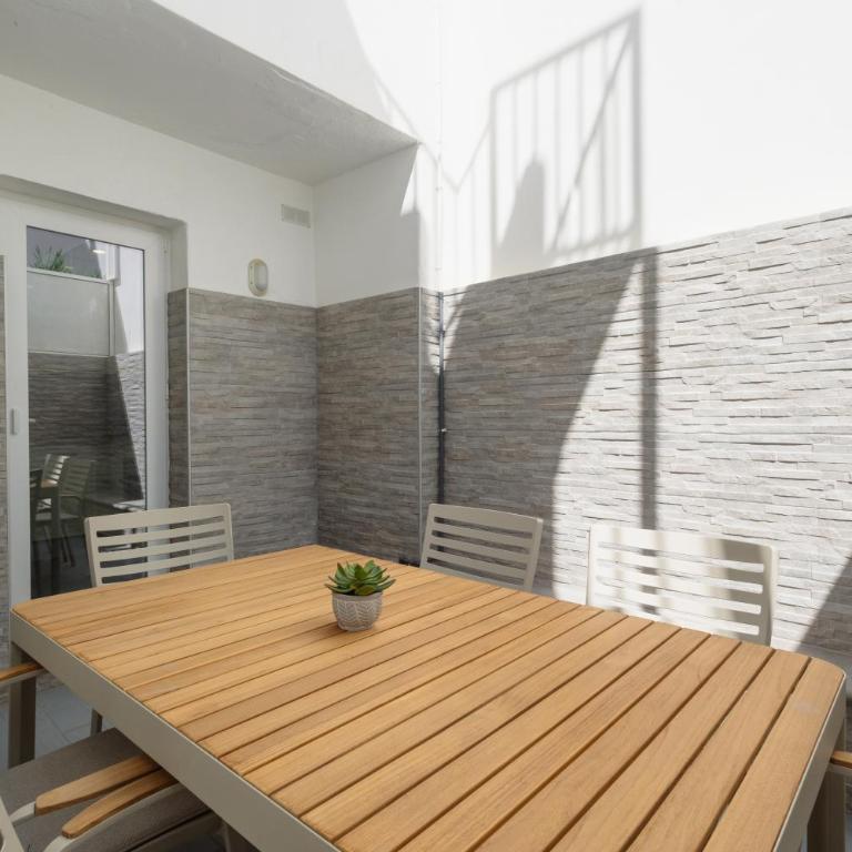 Townhouse, recently renovated and 200m from La Cala beach, in Mijas Costa - Apartamento de 3 dormitorios - 29