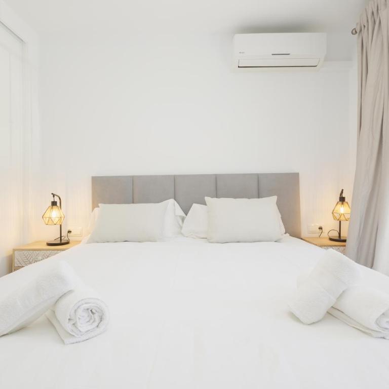 Townhouse, recently renovated and 200m from La Cala beach, in Mijas Costa - Apartamento de 3 dormitorios - 30